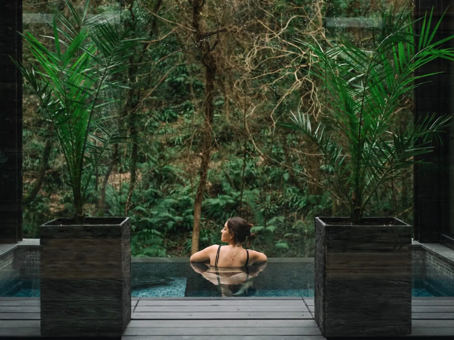 Girl in the pool at Wildwood Spa, Ravendere Retreats.