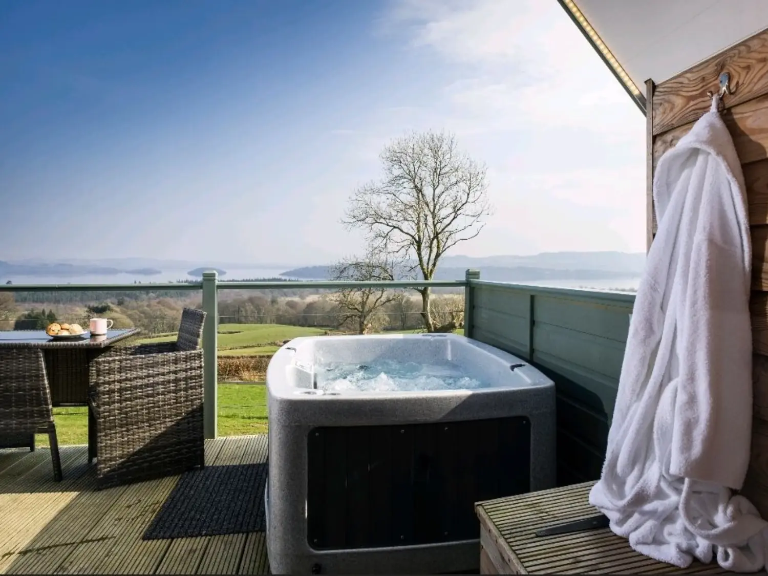 Inchmurrin Bonnie Barn hot tub and decking overlooking Loch Lomond.