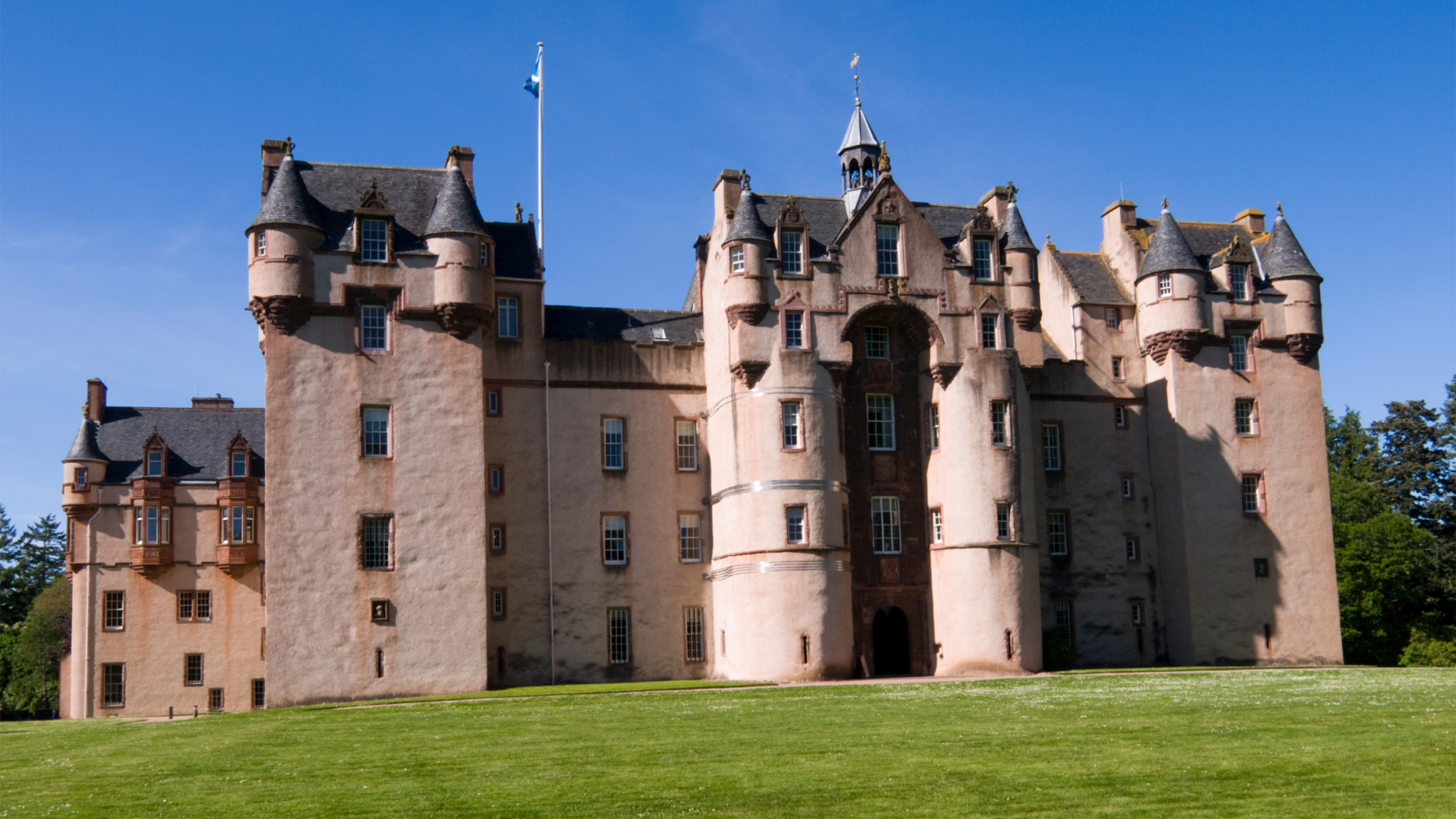 Fyvie Castle | All you need to know before you go!